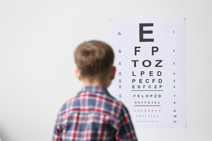 mata minus, mencegah mata minus pada anak, tips kesehatan mata anak, melihat jauh untuk mata minus, dokter mata, ibu muda, parenting kesehatan anak, cara mengatasi mata minus alami.